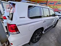 تۆیۆتا لاند کروزەر